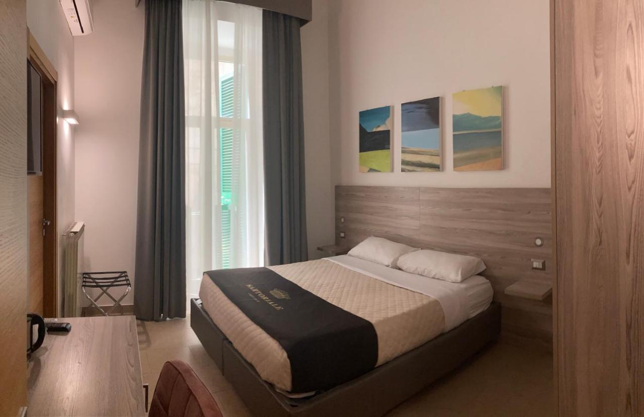 4Stanze Hotel Наполи Екстериор снимка