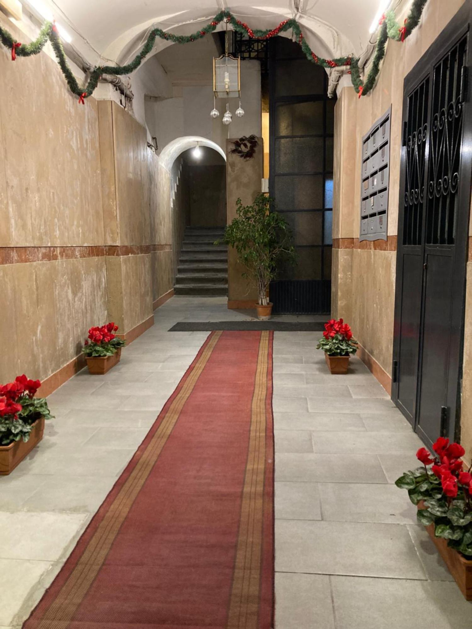 4Stanze Hotel Наполи Екстериор снимка