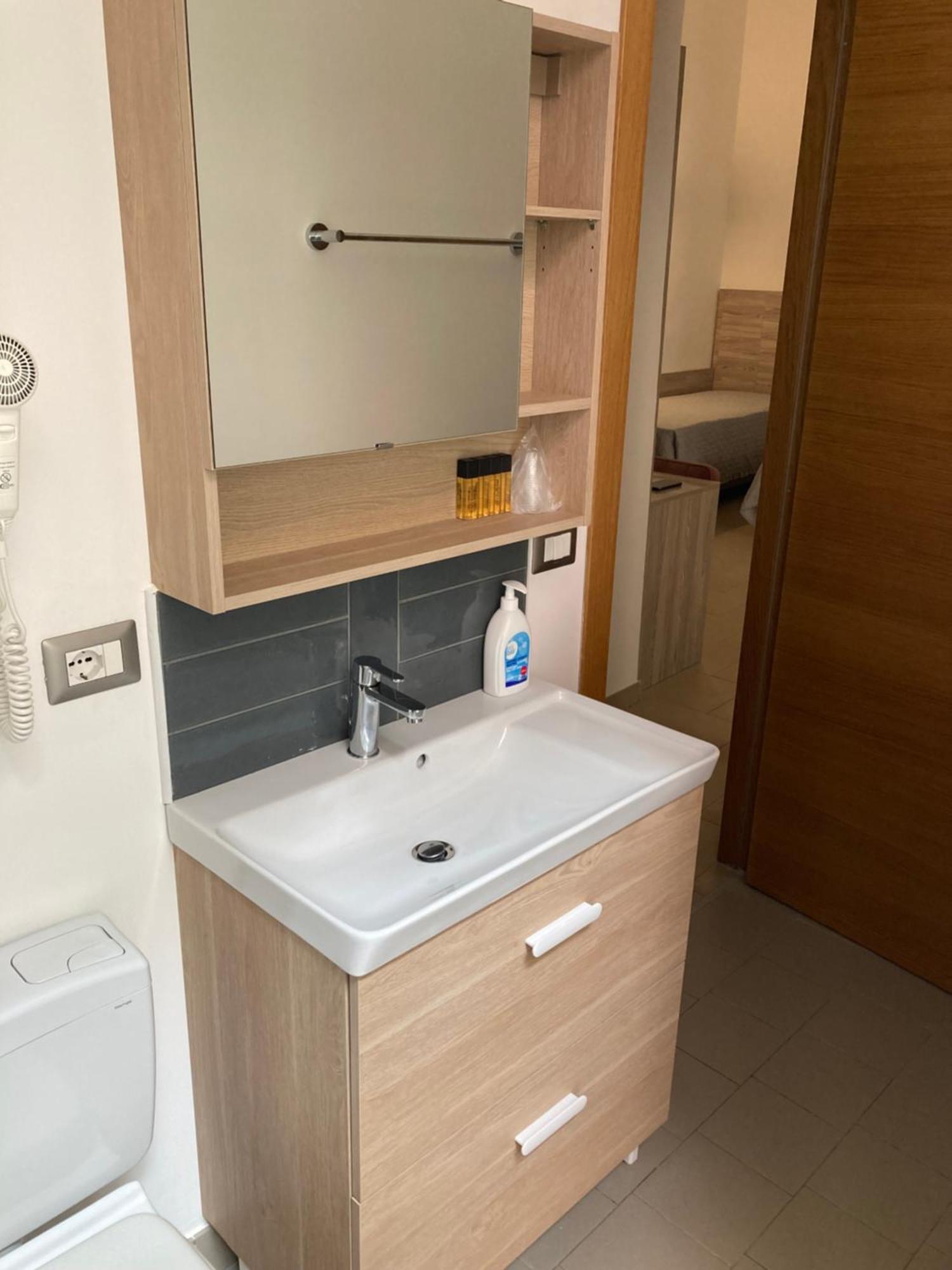 4Stanze Hotel Наполи Екстериор снимка