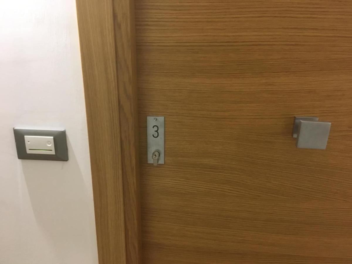 4Stanze Hotel Наполи Екстериор снимка