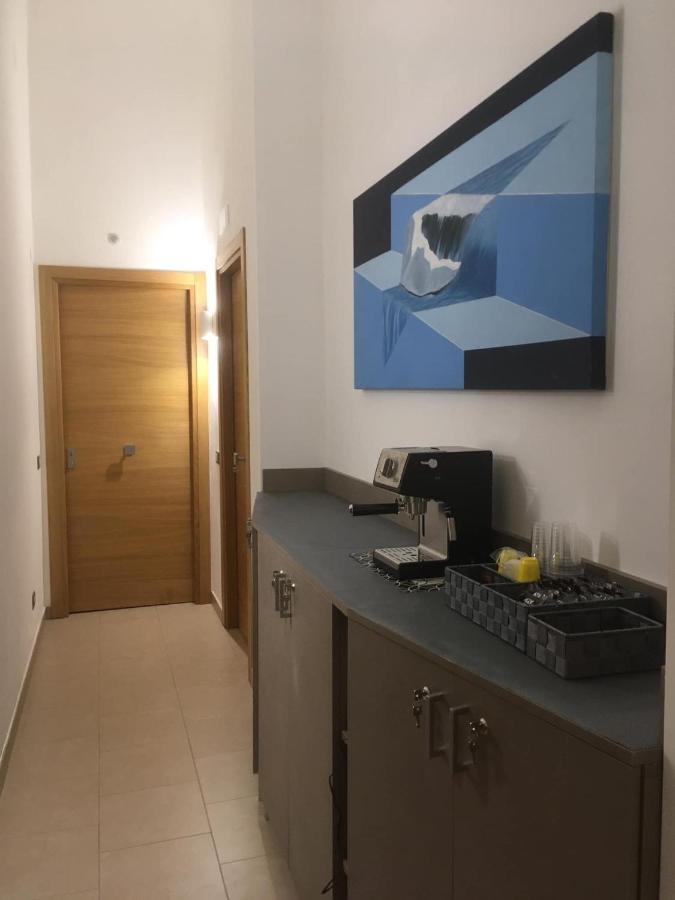 4Stanze Hotel Наполи Екстериор снимка